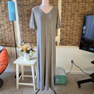 Gray V-Neck Butterfly Sleeve Maxi Dress
